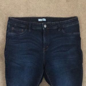 Refuge 18 Dark Rinse Jeans